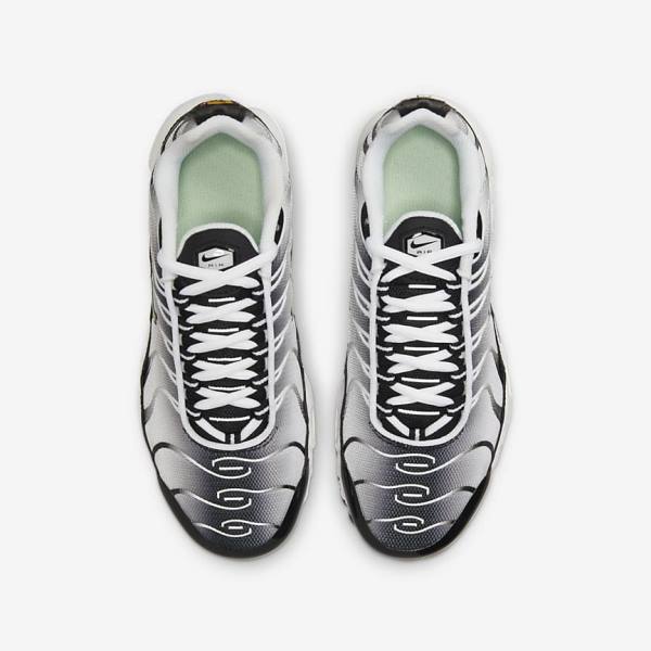 Nike Air Max Plus Older Lasten Tennarit Valkoinen Mustat Hopea Minttu | NK369OUS