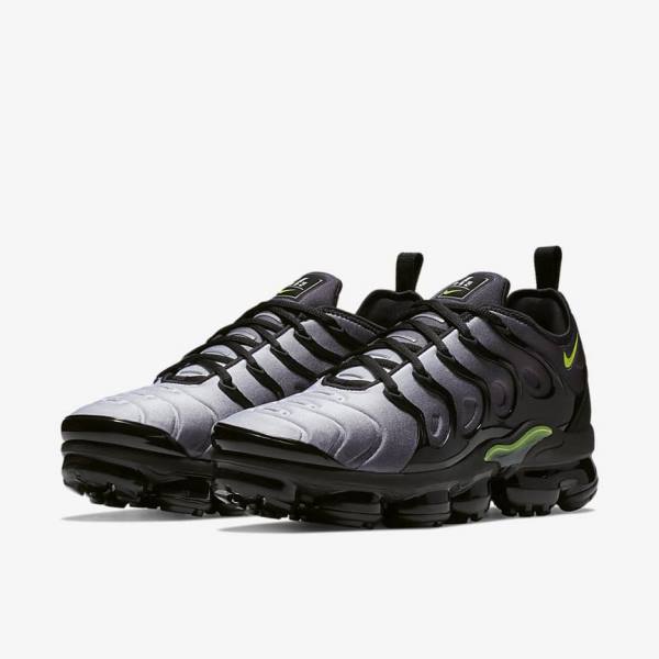 Nike Air VaporMax Plus Miesten Tennarit Mustat Valkoinen | NK374SEF