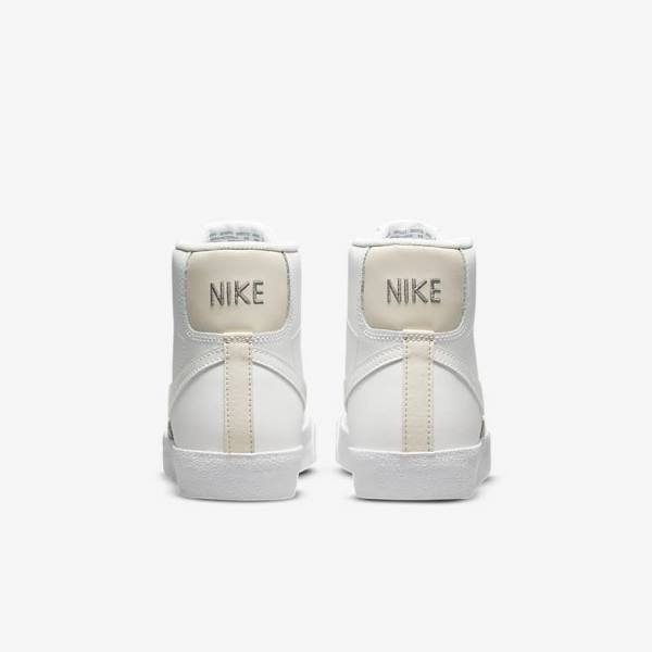 Nike Blazer Mid 77 Older Lasten Koripallokengät Valkoinen Vaaleanruskea Valkoinen | NK089HBF