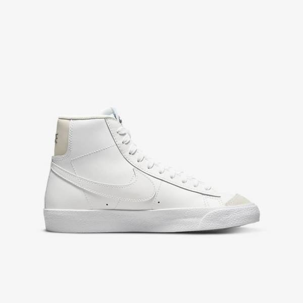 Nike Blazer Mid 77 Older Lasten Tennarit Valkoinen Vaaleanruskea Valkoinen | NK253BVM