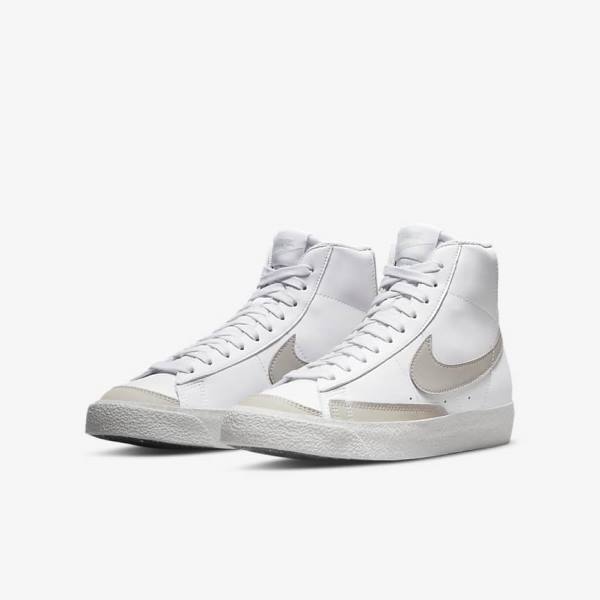 Nike Blazer Mid 77 SE Older Lasten Tennarit Valkoinen Vaaleanbeige | NK789VAR