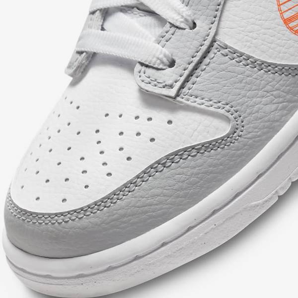 Nike Dunk Low SE Older Lasten Tennarit Valkoinen Platina Oranssi | NK032JSL