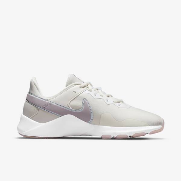 Nike Legend Essential 2 Premium Naisten Treenikengät Mustat Platina Valkoinen | NK980HJC